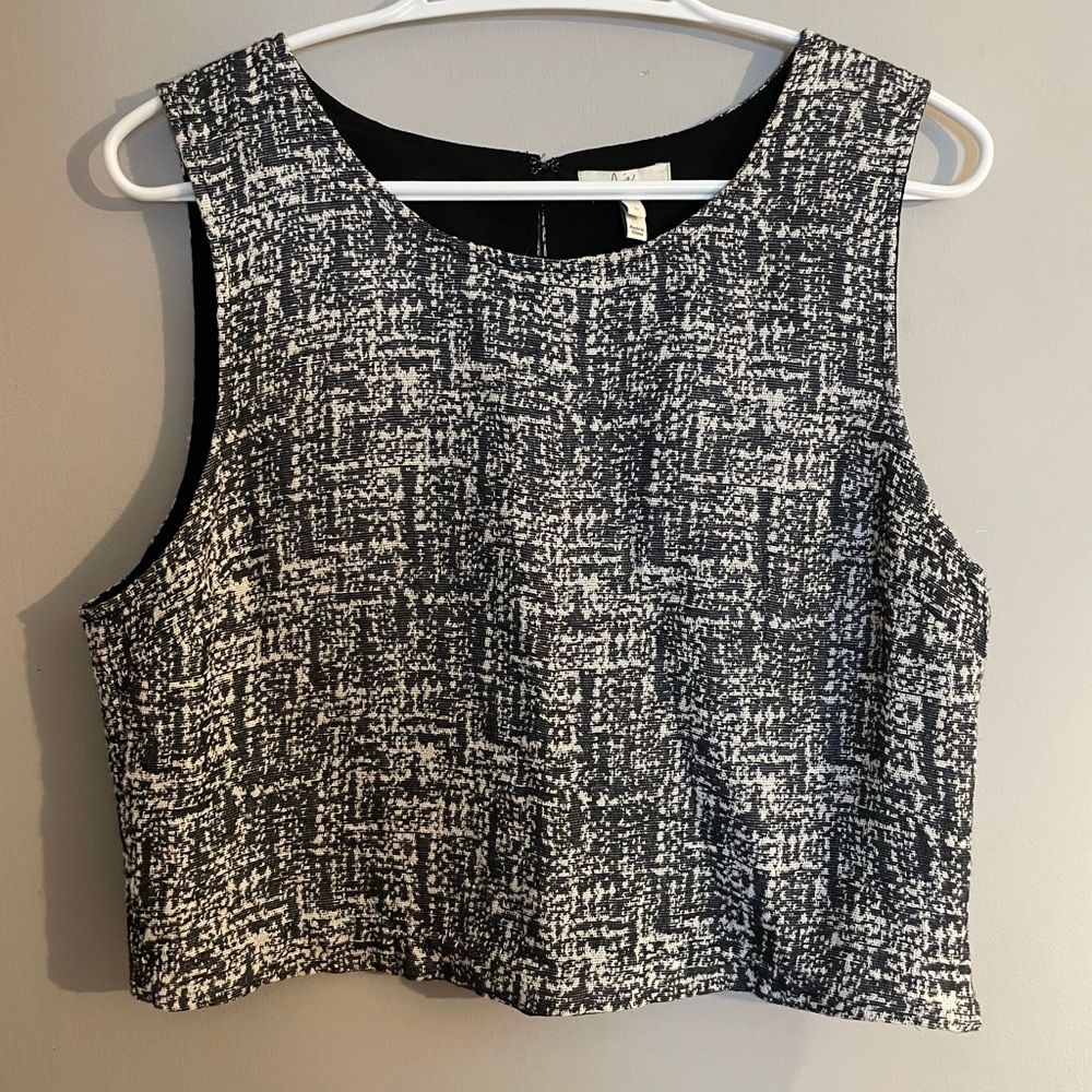 Joie fully lined top. Size large